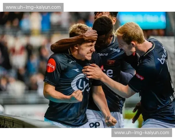 极光下的蔚蓝风暴：斯特罗姆与维京，一场定义挪超灵魂的终极对决